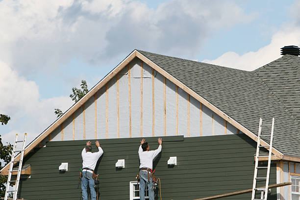 Professional Siding technician working in Montgomeryville, PA